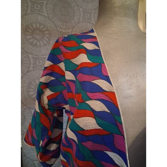 Colorful blouse - Picture 2 of 4